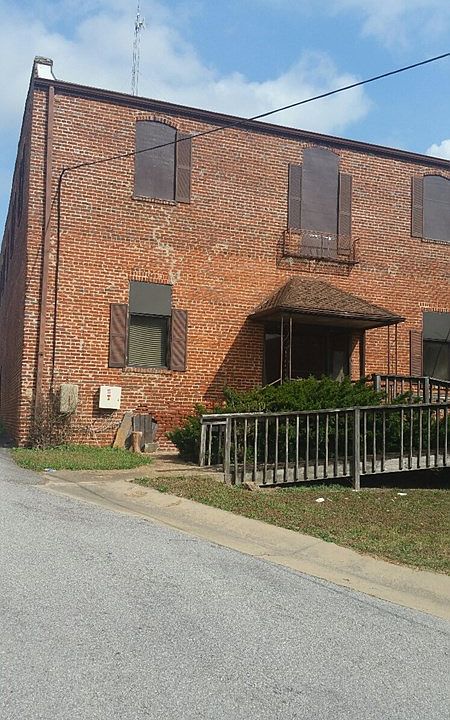 2nd image of 231 W Danville St