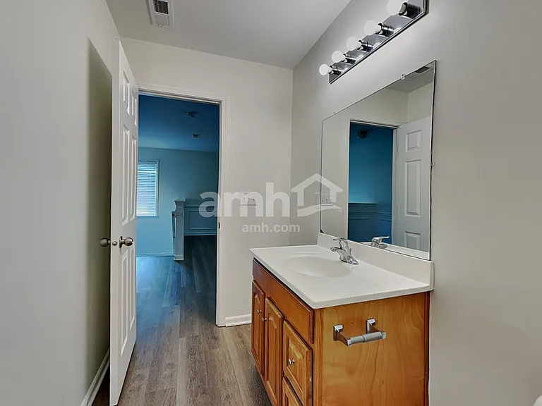 145 Collenton Ln — Photo 17