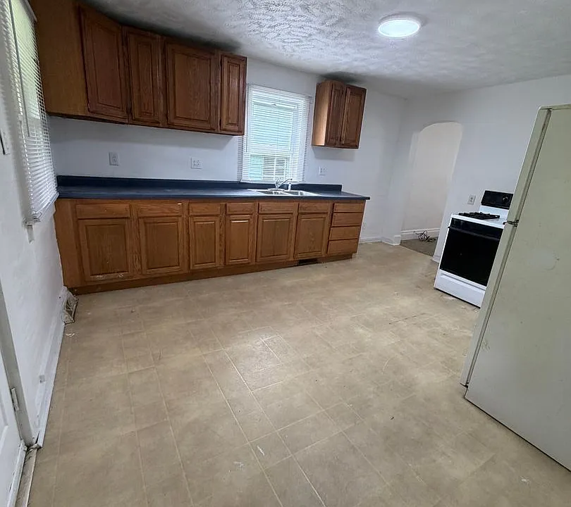 31 Maple St
