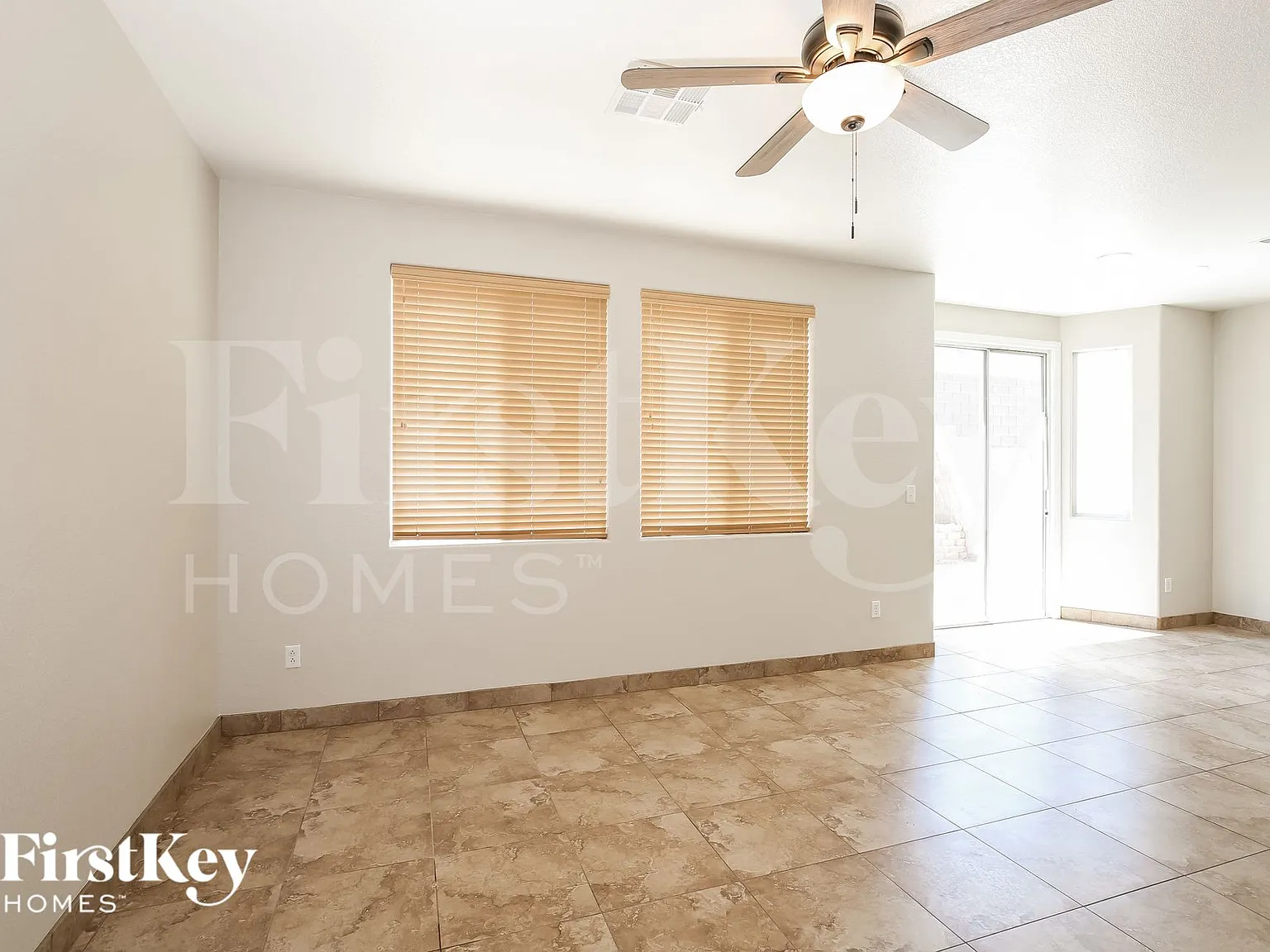 3 bed, 2.5 bath, 1853 sqft, $2,250 — Photo 4