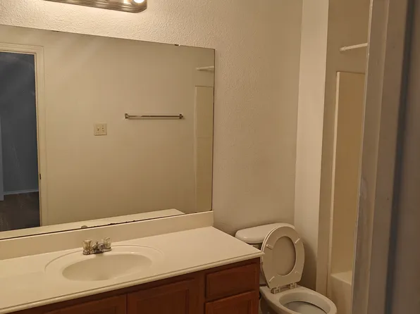 2305 Aldergate Dr, Arlington, TX 76012