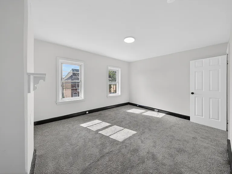 835 N Spruce St — Photo 9
