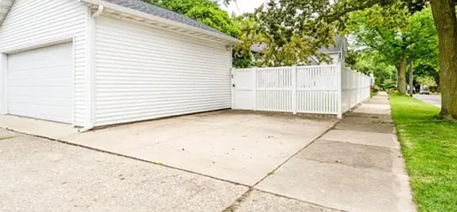 722 Church St — Photo 3