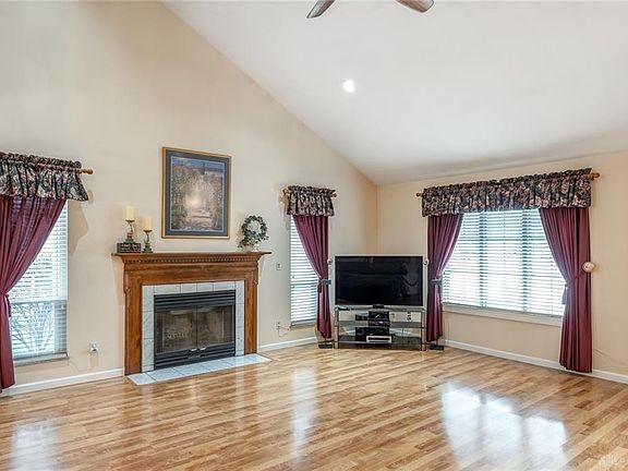 5th image of 8547 Cameo Ln