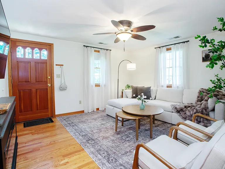 9 Pearl St #2 — Photo 22