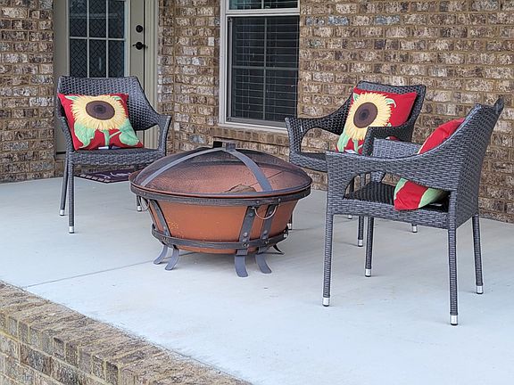 4th image of 190 Beverly Randolph Dr