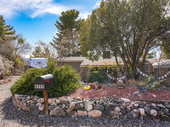4595 E Cochise Drive, Rimrock, AZ 86335