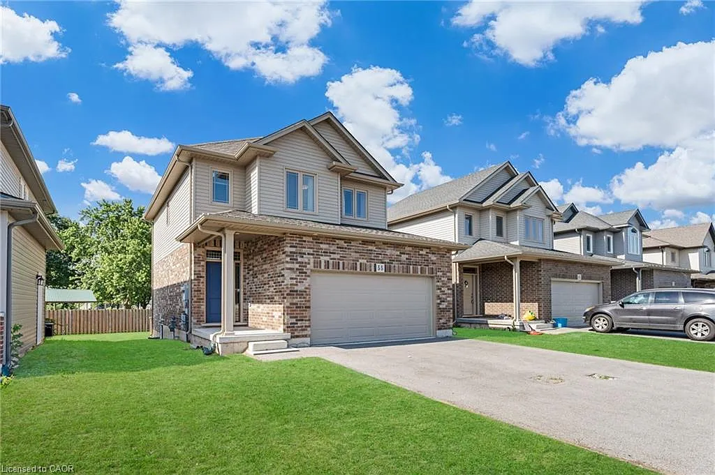 55 Laurent Ave photo 1