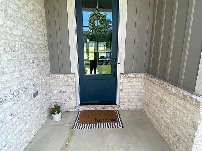 9183 Helena Dr — Photo 2