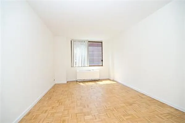 Rented by Sumitomo Real Estate Sales | media 28