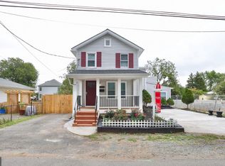 604 Wirt St SW, Leesburg, VA 20175