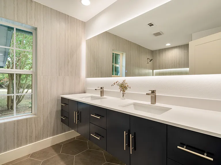 8707 White Cliff Dr — Photo 8