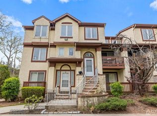 112 Michael Ct, Woodbridge, NJ 07095