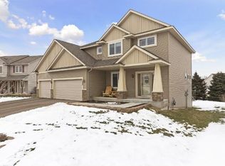 840 Forest Edge Dr, Jordan, MN 55352