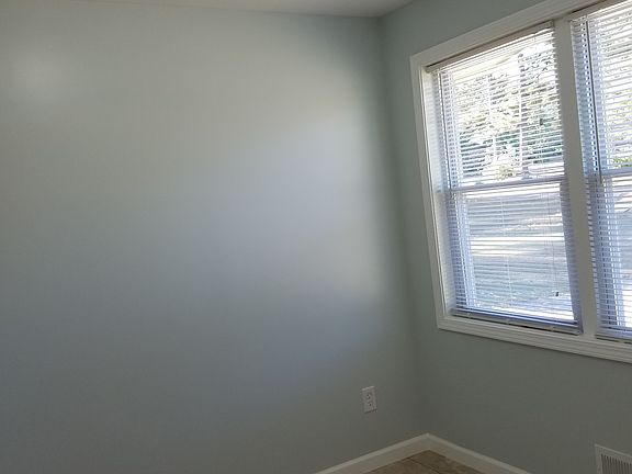 4th image of 452 Crane Dr