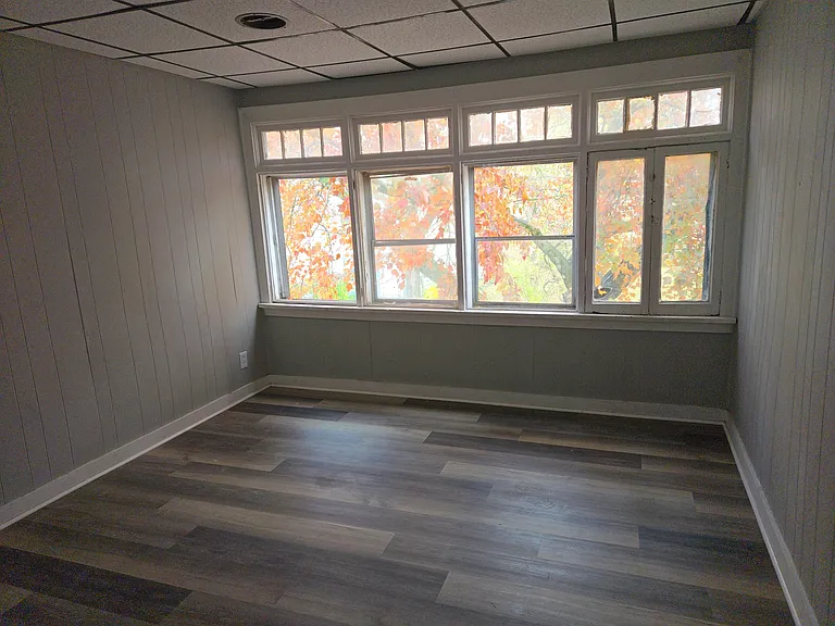 25 Stuyvesant St #2L — Photo 2