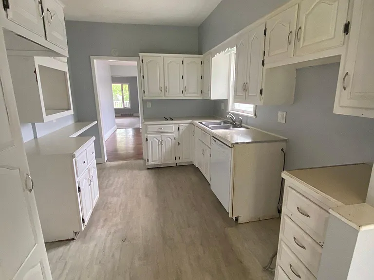 16917 Larchwood Ave — Photo 28