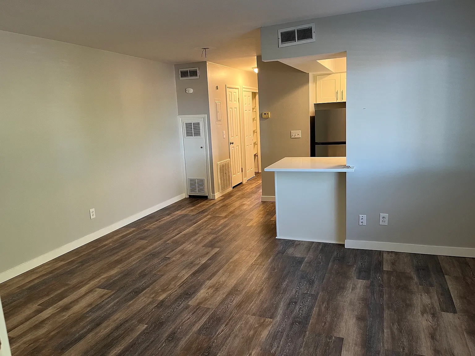 1 bed, 750 sqft, $990 — Photo 3