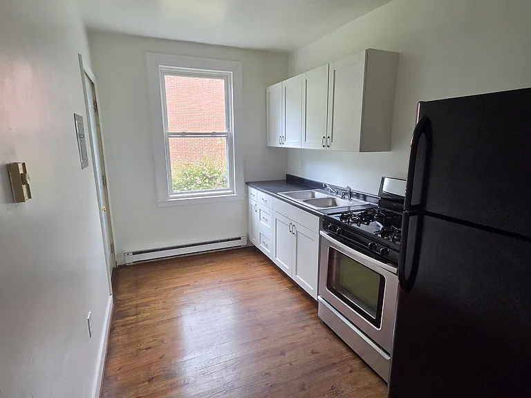 1676 S Sycamore St #2-1-2 — Photo 9