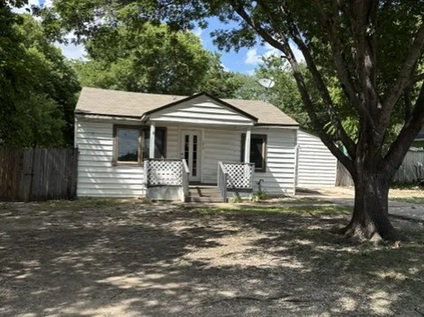 1315 Circle Dr, Duncanville, TX 75137