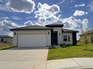 3918 Texas Dr, Laredo, TX 78046