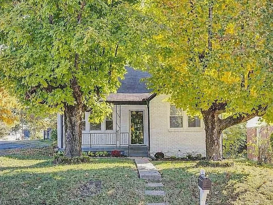 1st image of 1700 Stewart Pl