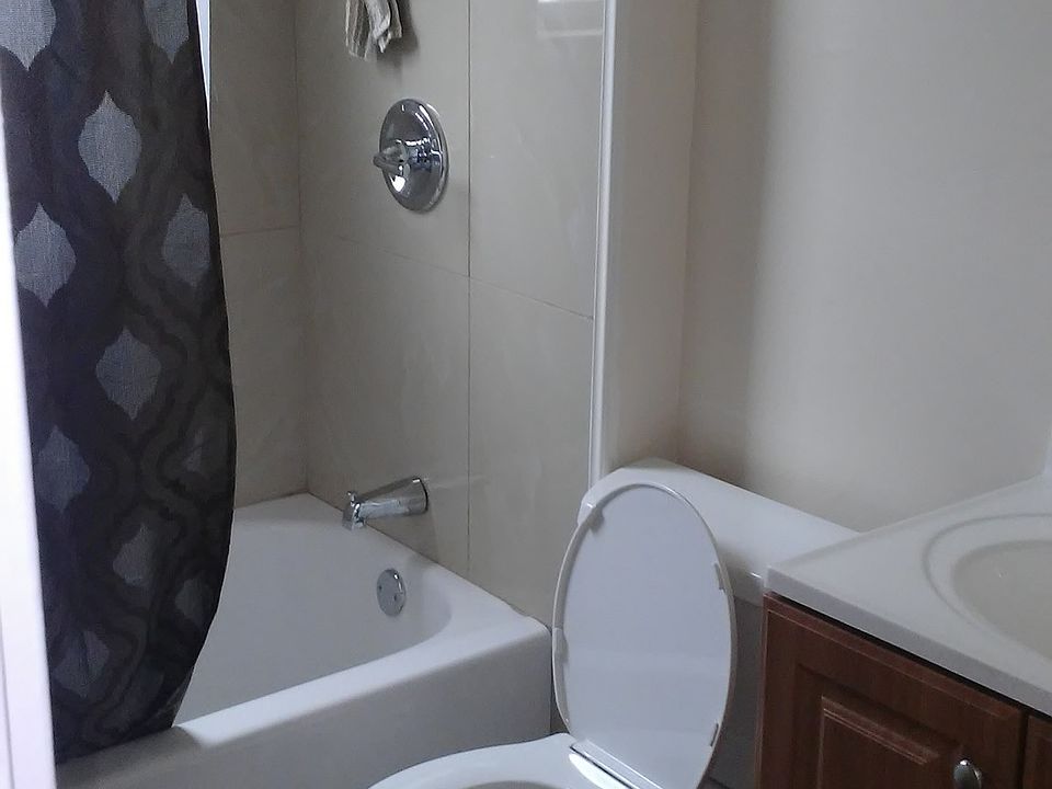 2nd image of 1607 Wallace Ave