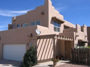 4361 Vuelta Dorado, Santa Fe, NM 87507