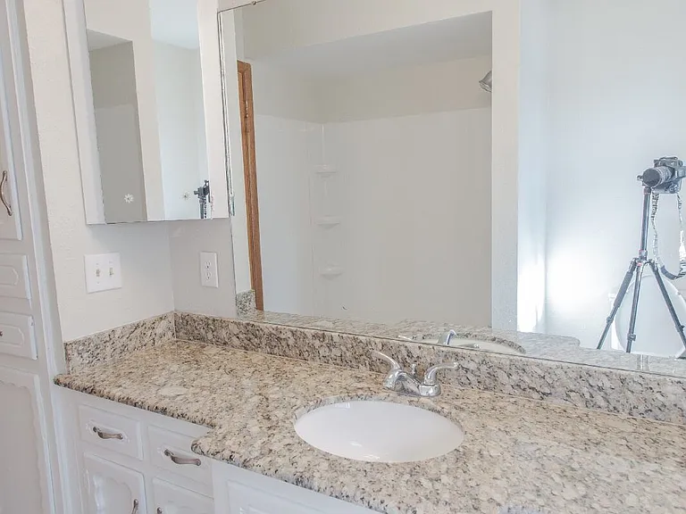 120 Platt Ln — Photo 21
