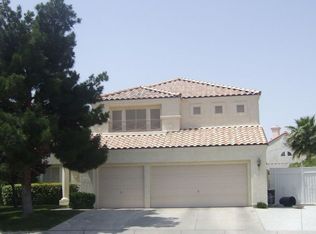 1 Crown Valley Dr, Henderson, NV 89074