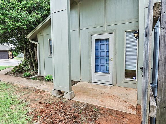 2nd image of 10119 Shadowridge Dr