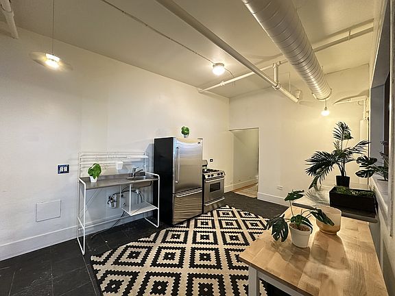 2nd image of 2412 W North Ave #5