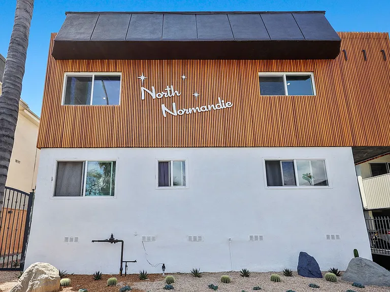 111 N Normandie Ave — Photo 26