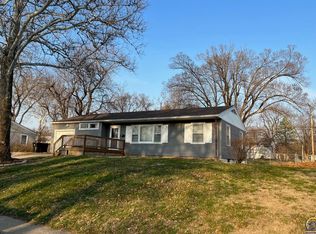 2408 SW Indian Trl, Topeka, KS 66614