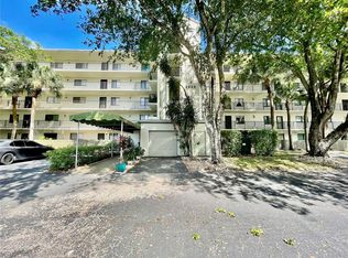 2209 S Cypress Bend Dr APT 407, Pompano Beach, FL 33069