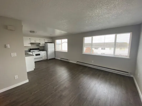 75 W Whidbey Ave APT C202, Oak Harbor, WA 98277
