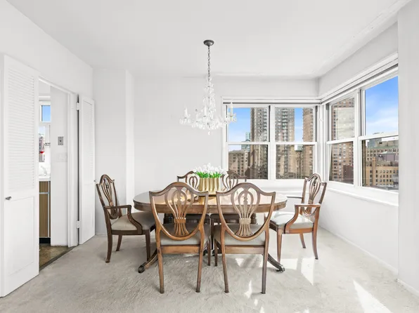 20 East 9th Street image 13 of 38