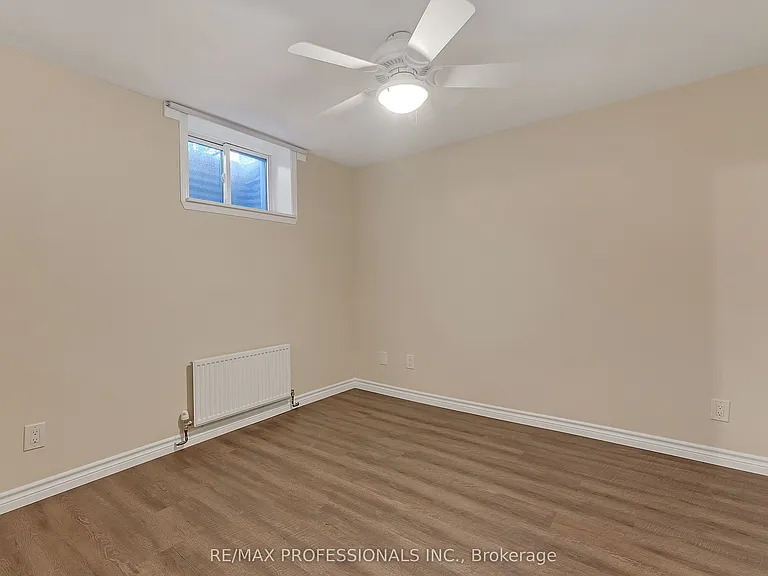 5B Old Mill Dr #LOWER — Photo 11