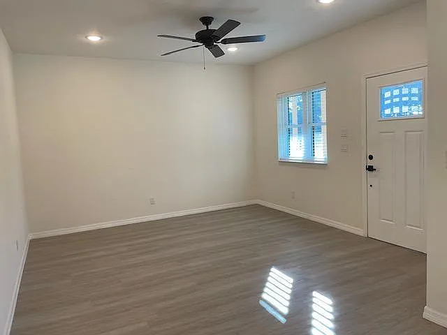 3 bed, 1200 sqft, $2,595 — Photo 3
