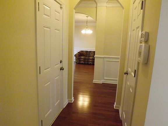 Hallway to Mother in law Ste