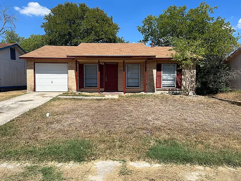 4811 Swann Ln