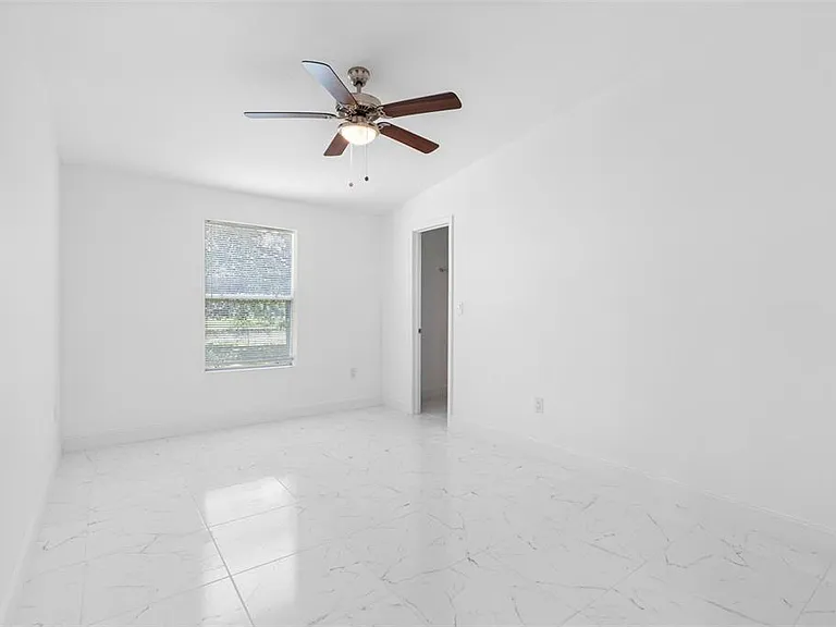 6847 Woodsman Dr — Photo 44
