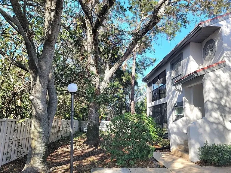 476 Santa Cruz Pl NE #F — Photo 3