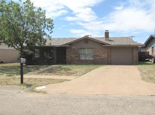 3012 42nd St, Snyder, TX 79549
