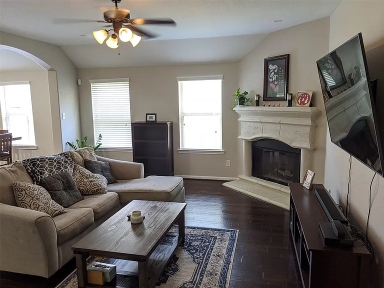 114 N Heritage Mill Cir — Photo 5