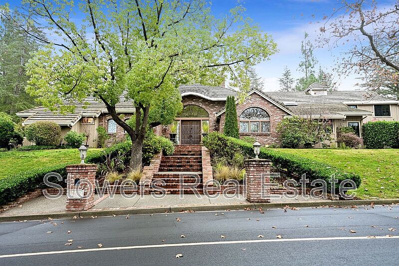 1st image of 2393 Saddleback Dr
