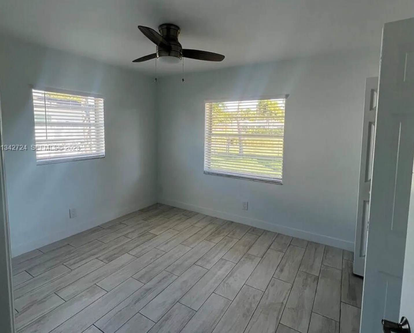 3 bed, 1302 sqft, $3,600 — Photo 4