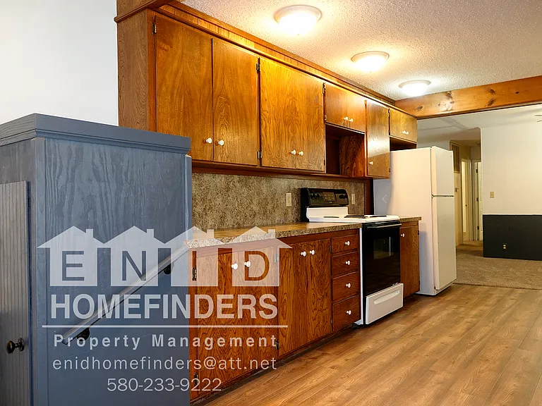 1006 E Park St — Photo 4