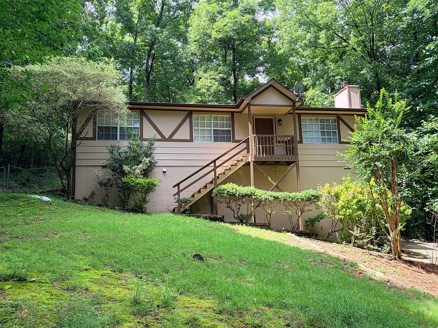 3 bed, 1125 sqft, $1,250 — Photo 1