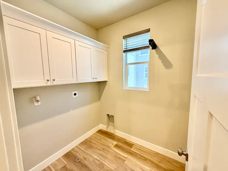 1013 S 2740 E — Photo 12